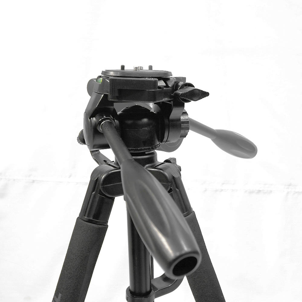 Takara ECO-233A Lightweight Tripod for Camera & Phone - Image 5