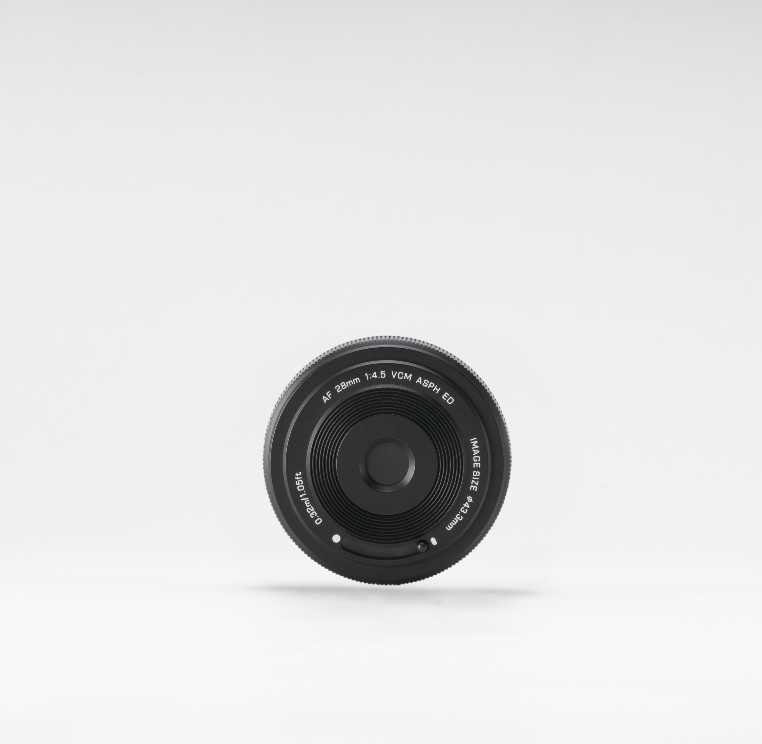 Viltrox AF 28mm F4.5 Full Frame Lens for Sony E-Mount - Image 2