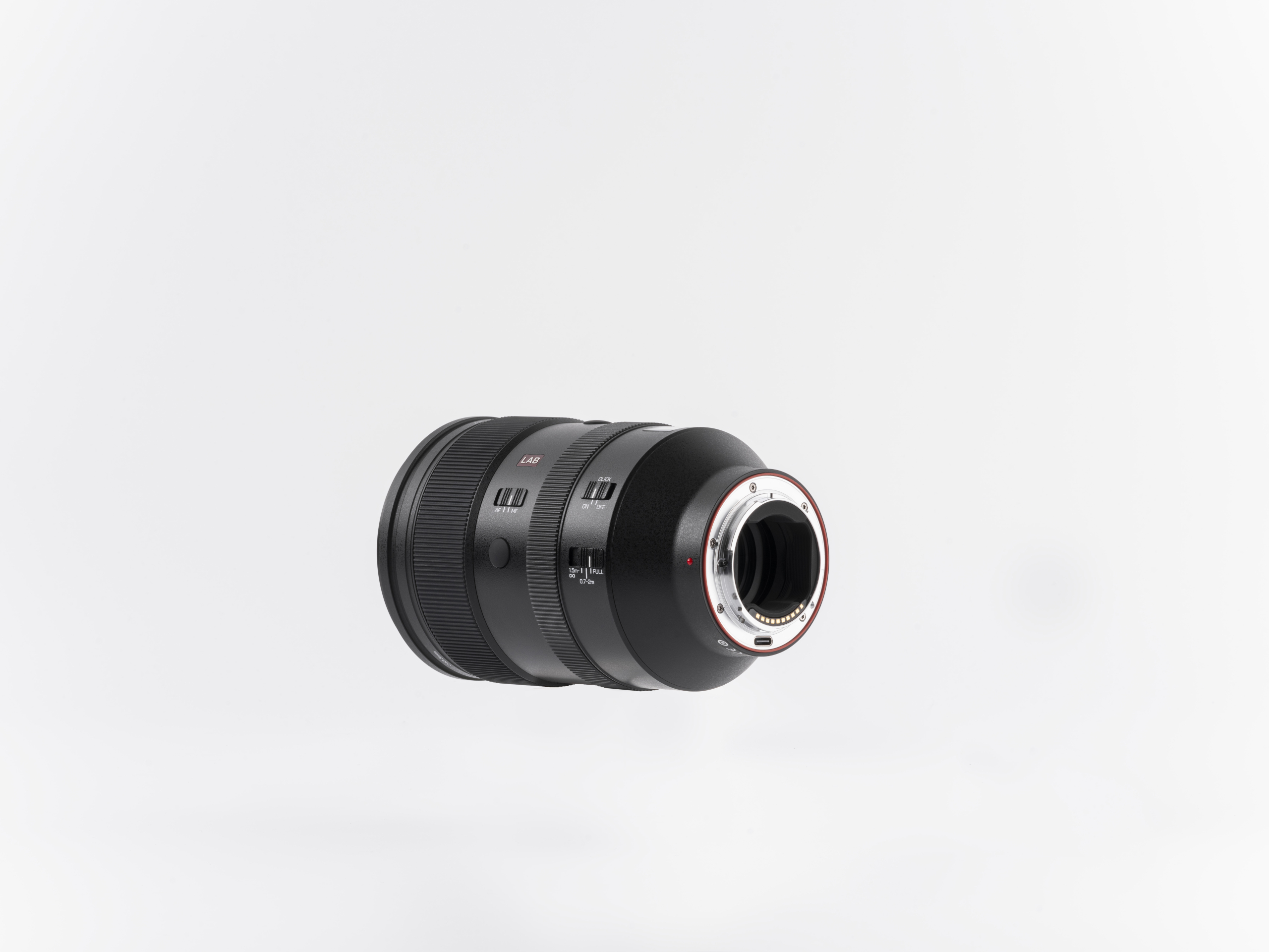 Viltrox AF 135mm F1.8 LAB Full Frame Lens for Sony E-Mount - Image 6